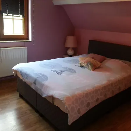 D'hotes Du Tailfer Bed & Breakfast Lustin