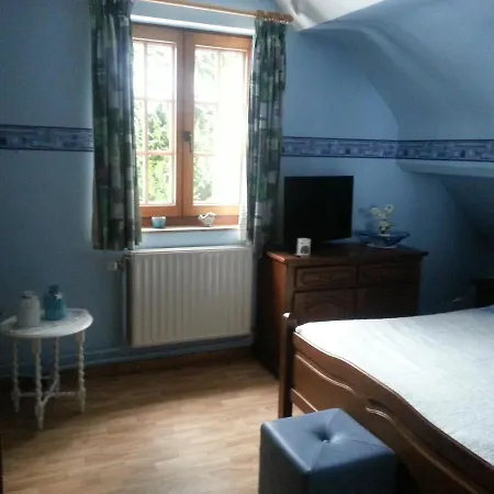D'hotes Du Tailfer Bed & Breakfast Lustin