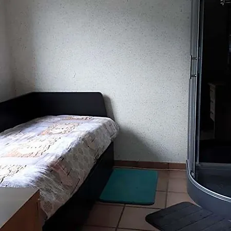 D'hotes Du Tailfer فندق مبيت وإفطار Lustin
